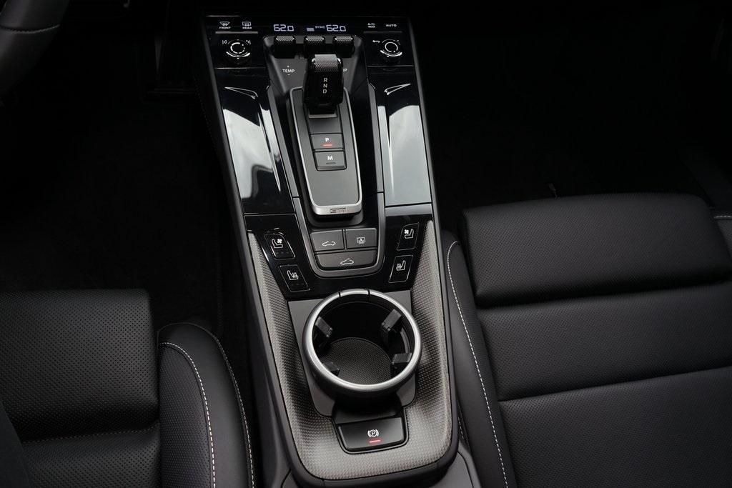 2025 Porsche 911
