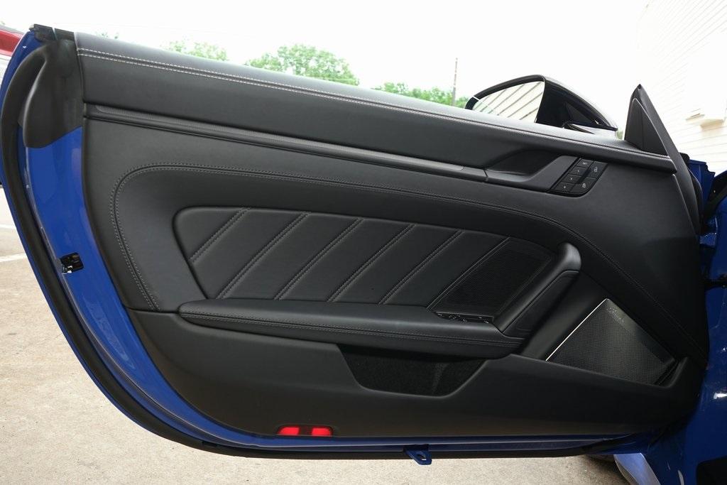 2025 Porsche 911