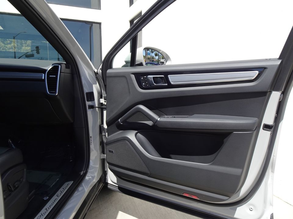 2023 Porsche Cayenne