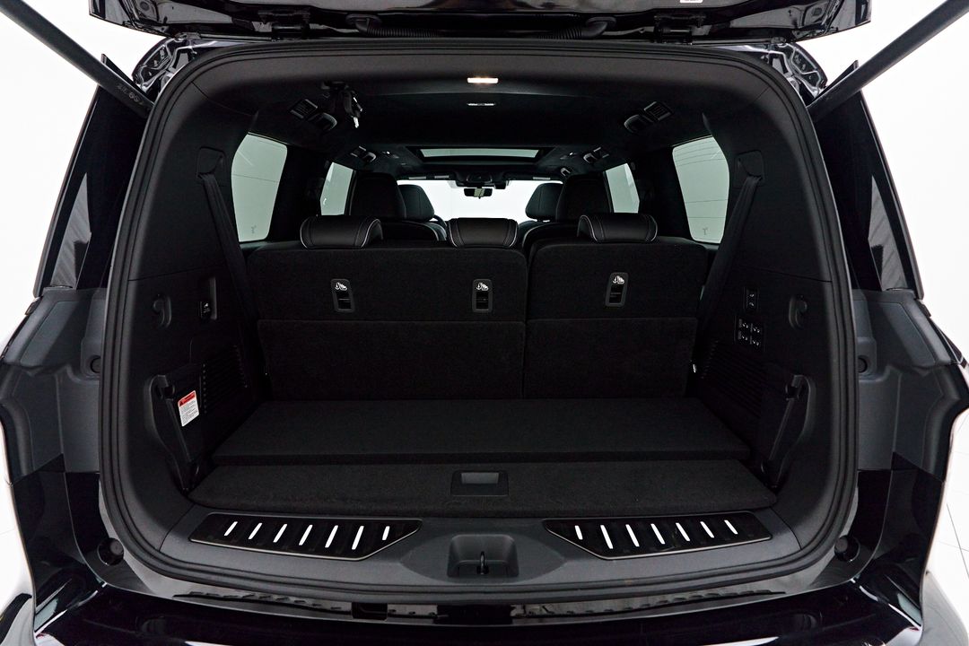 2025 INFINITI QX80