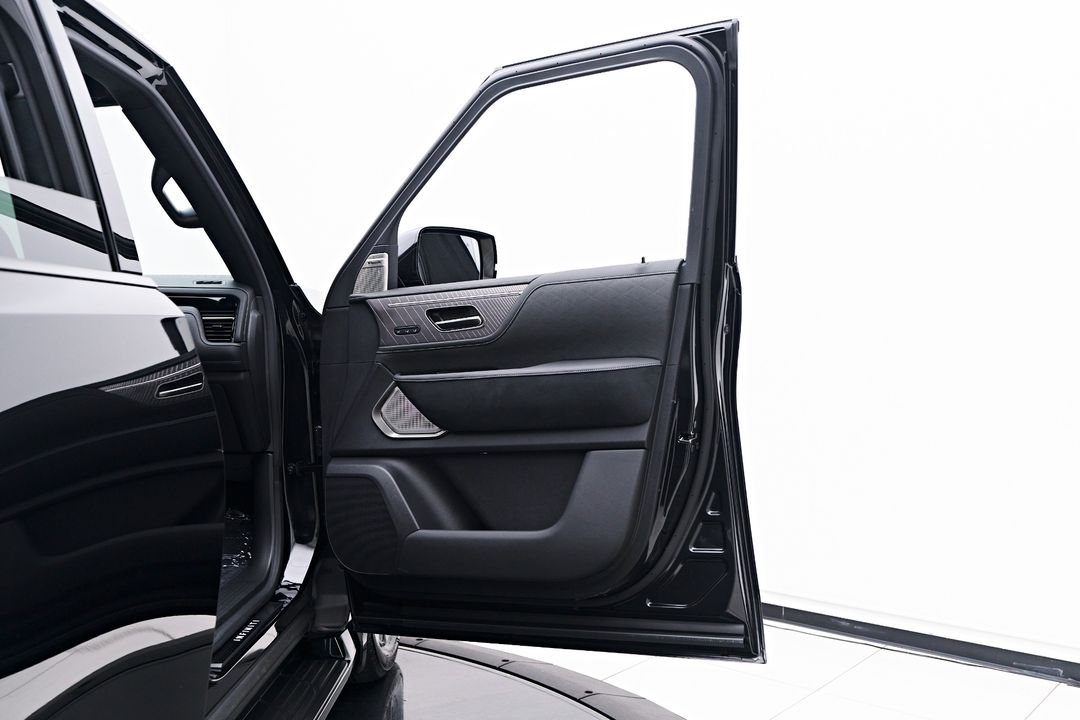 2025 INFINITI QX80