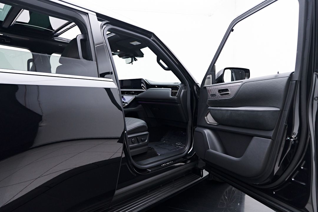 2025 INFINITI QX80