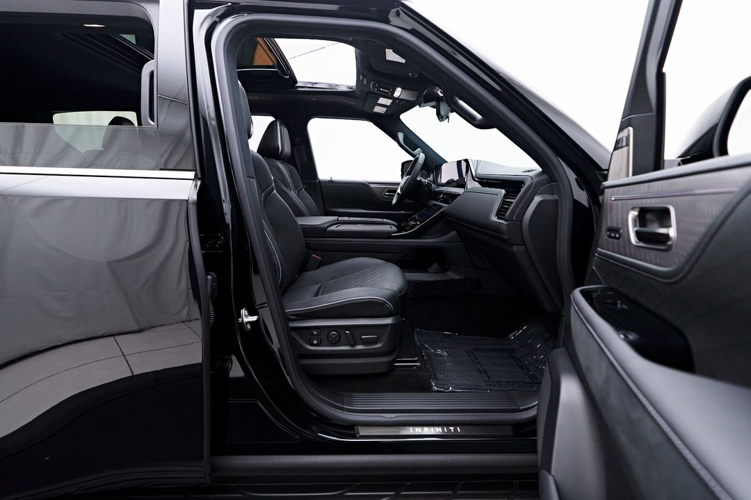 2025 INFINITI QX80