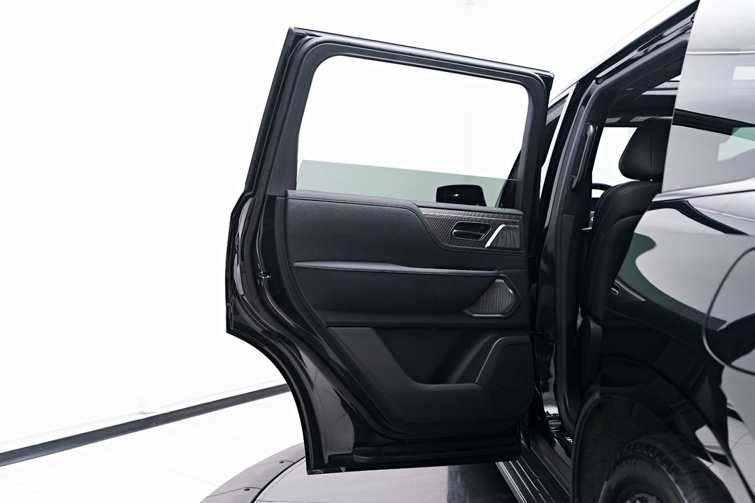2025 INFINITI QX80