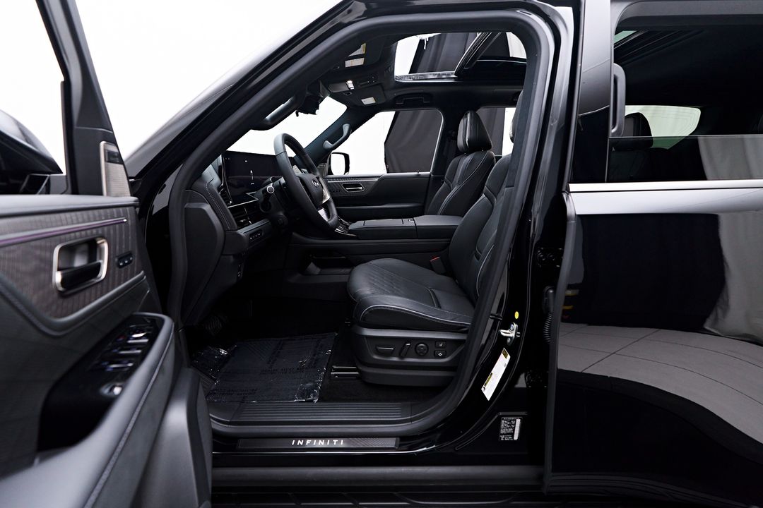 2025 INFINITI QX80