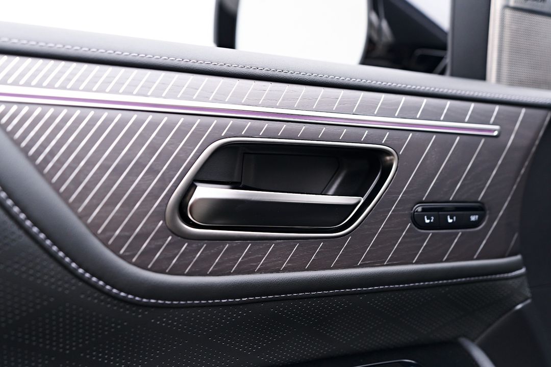 2025 INFINITI QX80
