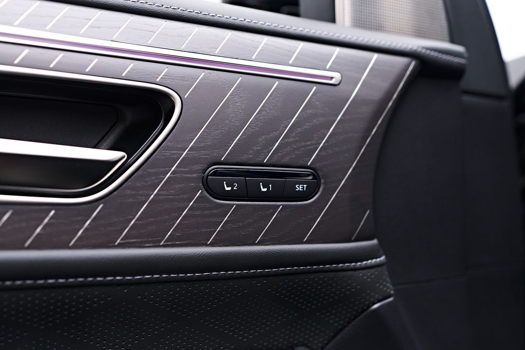 2025 INFINITI QX80