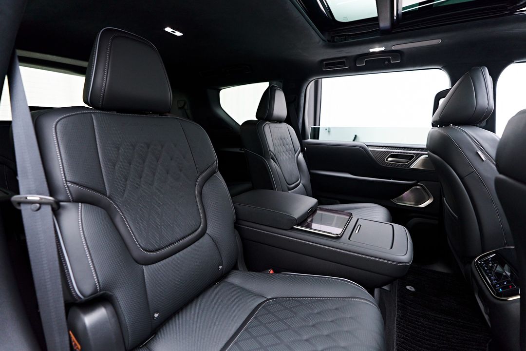 2025 INFINITI QX80