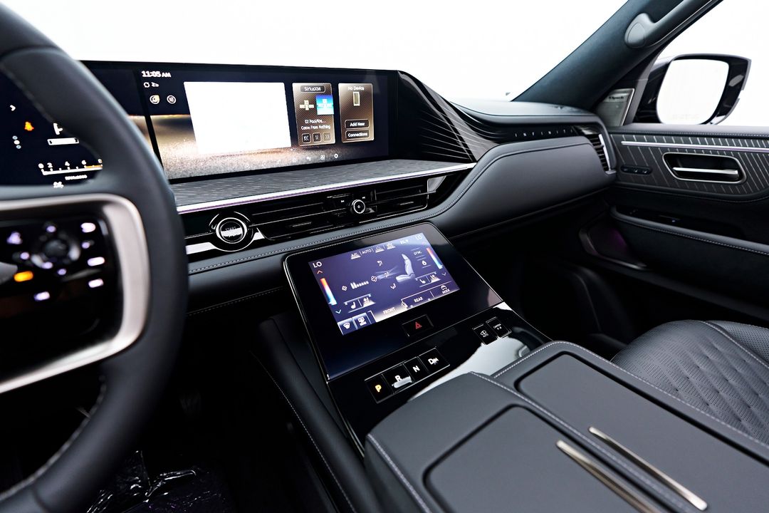 2025 INFINITI QX80