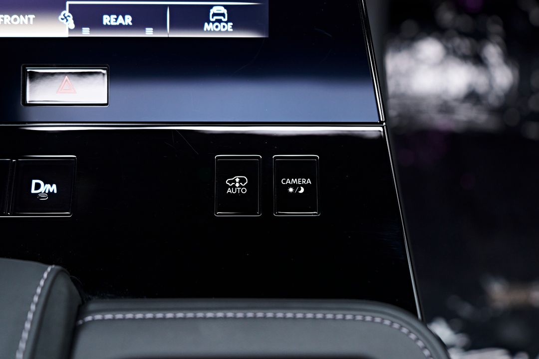2025 INFINITI QX80