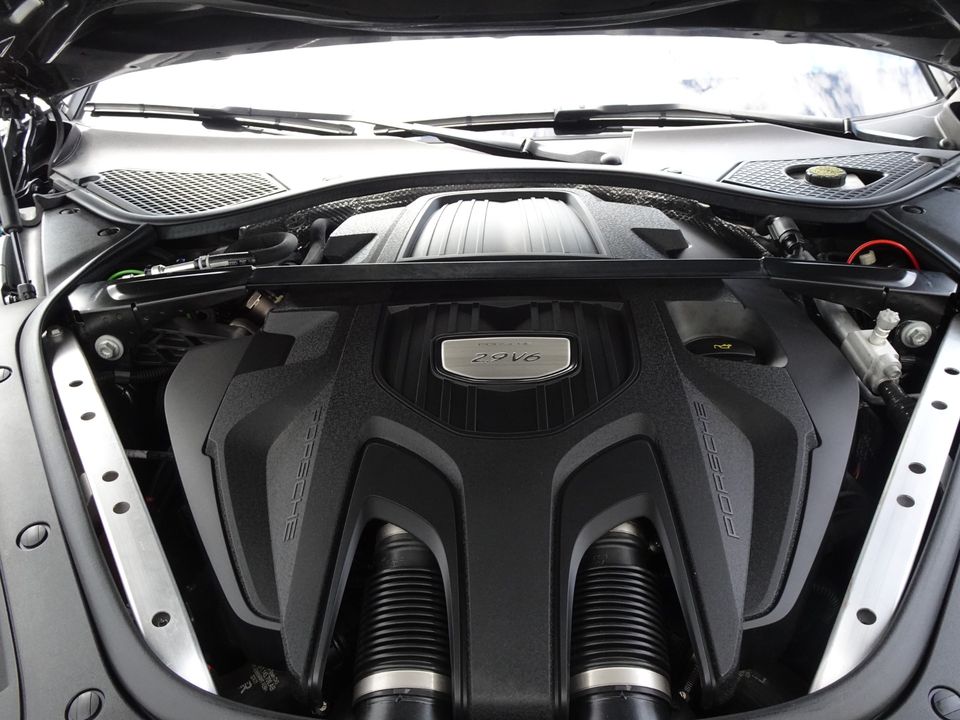 2021 Porsche Panamera