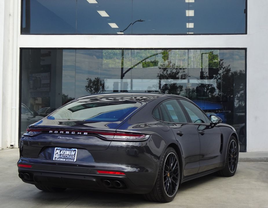 2021 Porsche Panamera