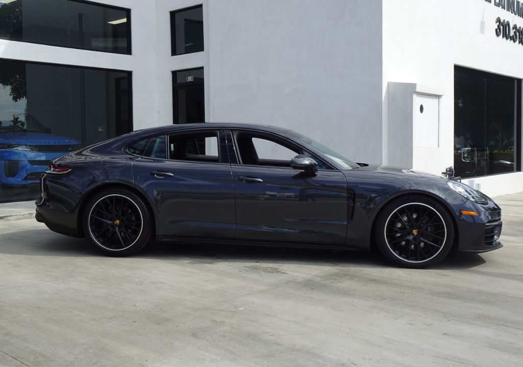 2021 Porsche Panamera