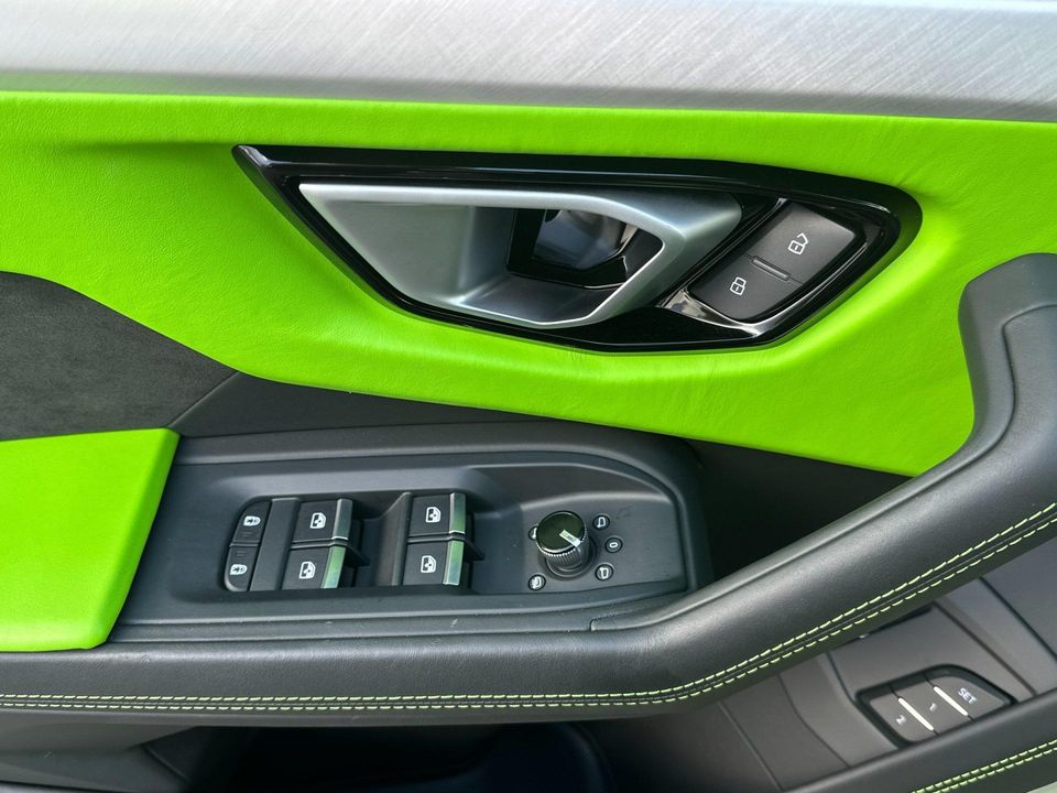2022 Lamborghini Urus