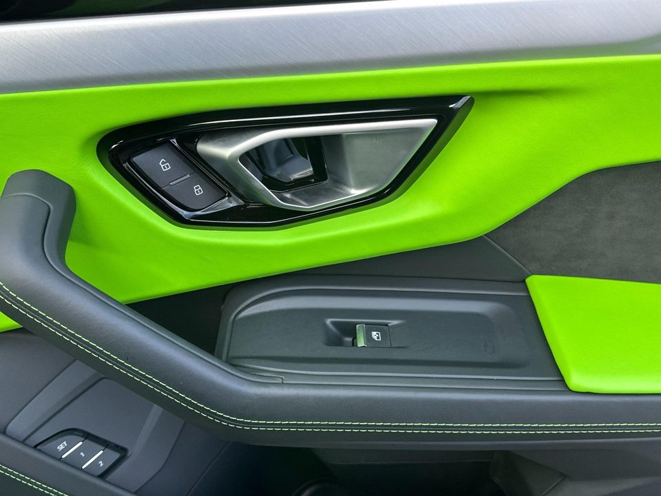 2022 Lamborghini Urus