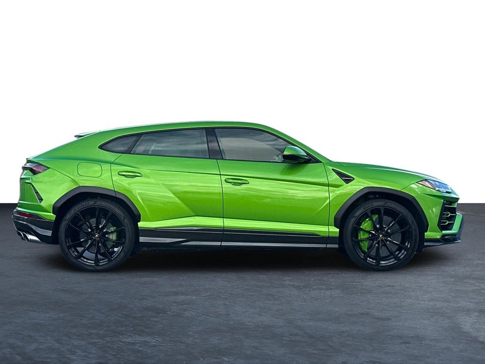 2022 Lamborghini Urus