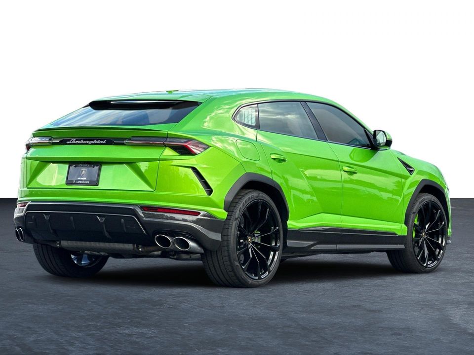 2022 Lamborghini Urus