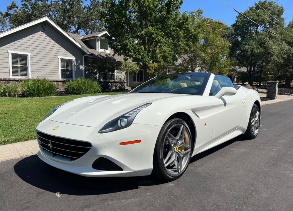 2015 Ferrari California T