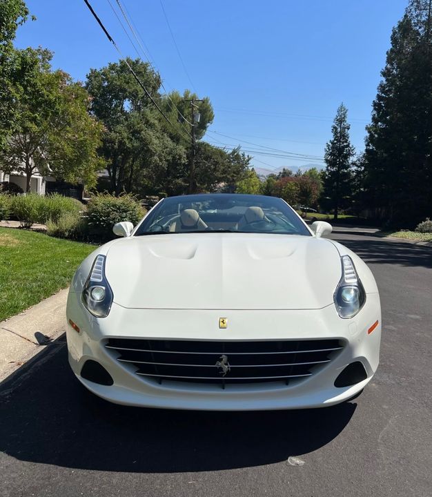 2015 Ferrari California T
