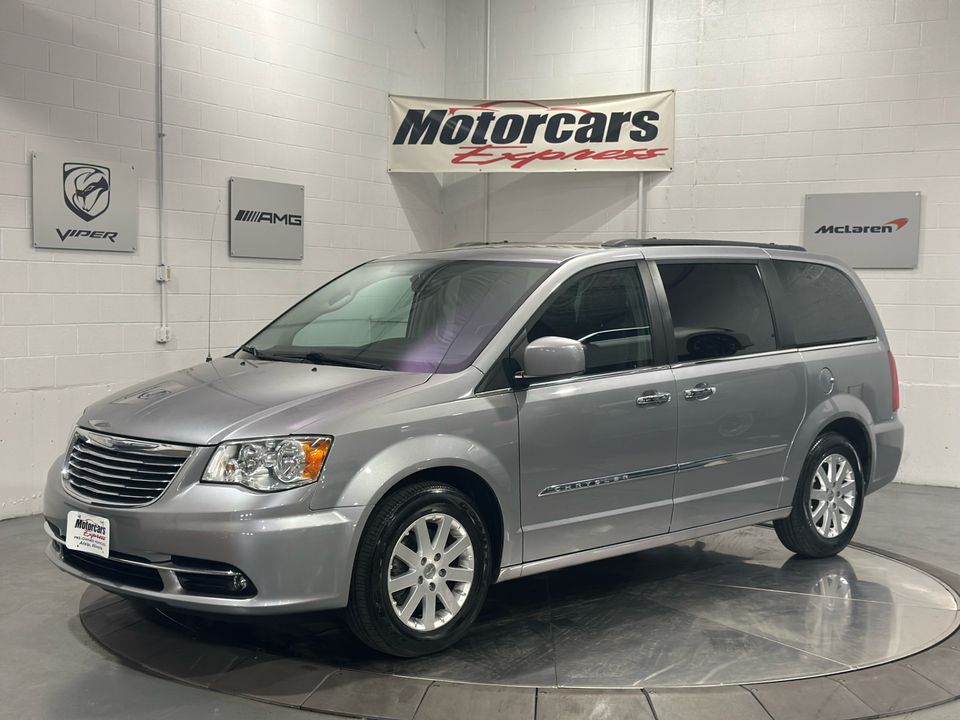 2016 Chrysler Town and Country