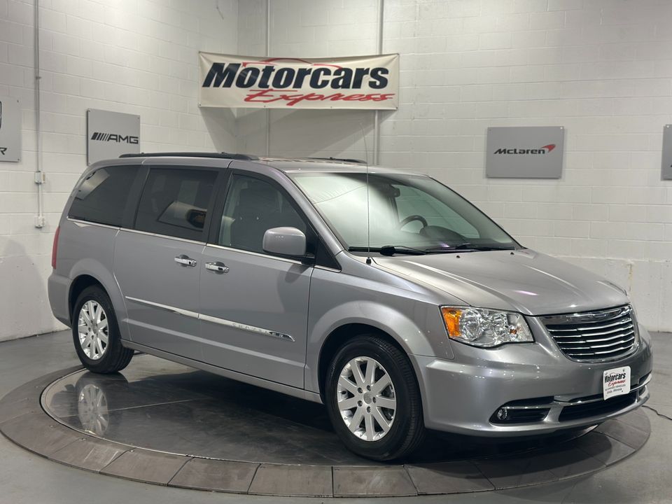 2016 Chrysler Town and Country