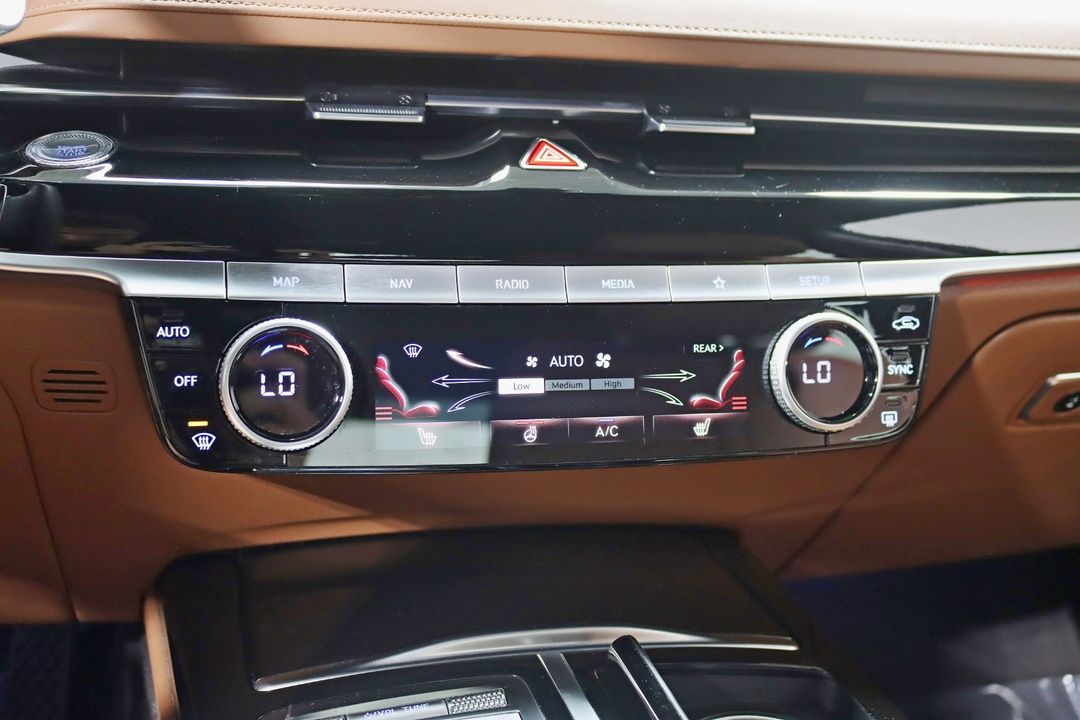2021 Genesis G80