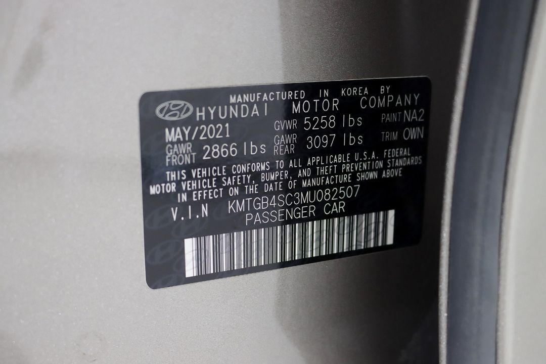 2021 Genesis G80