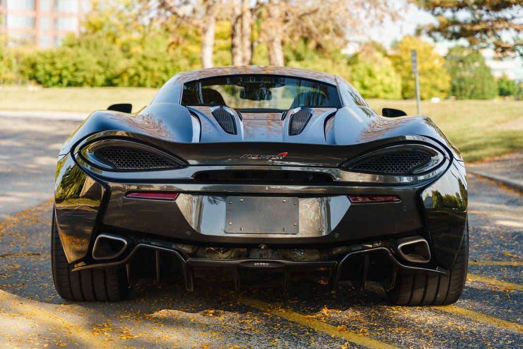 2016 MCLAREN 570S