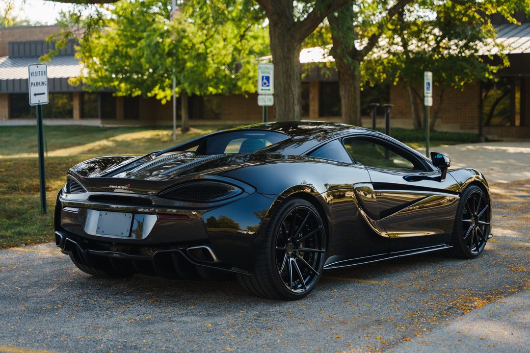 2016 MCLAREN 570S