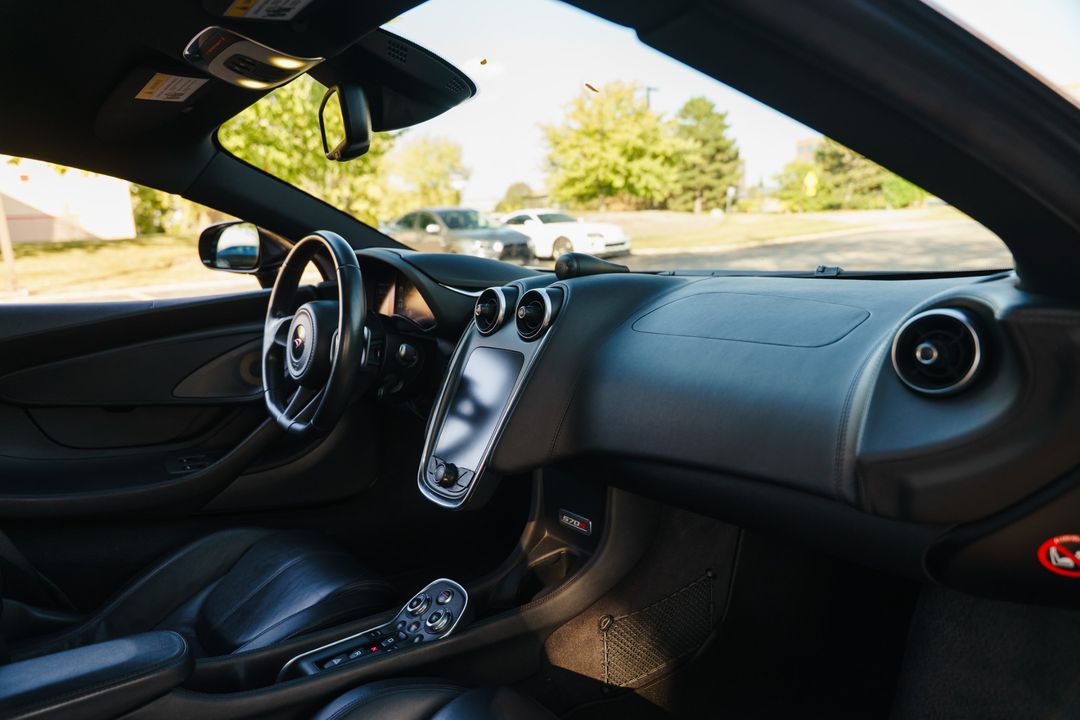 2016 MCLAREN 570S