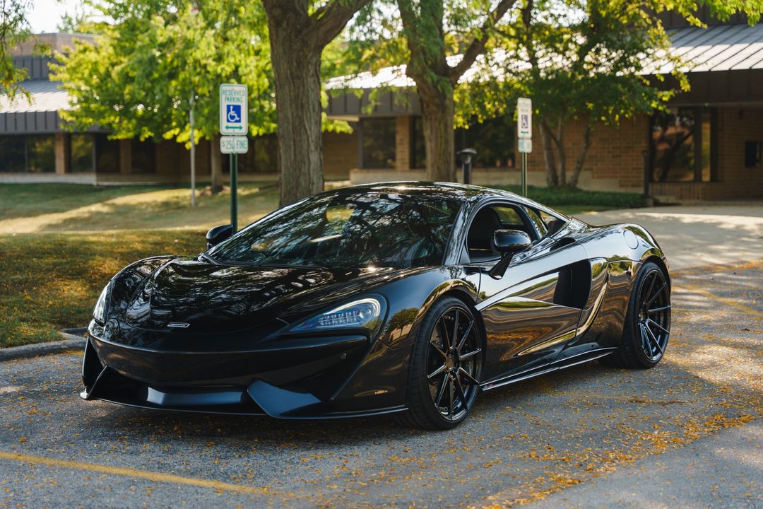2016 MCLAREN 570S