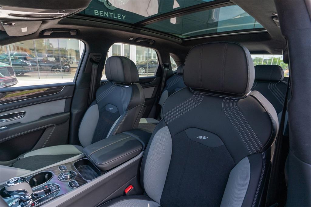 2025 Bentley Bentayga