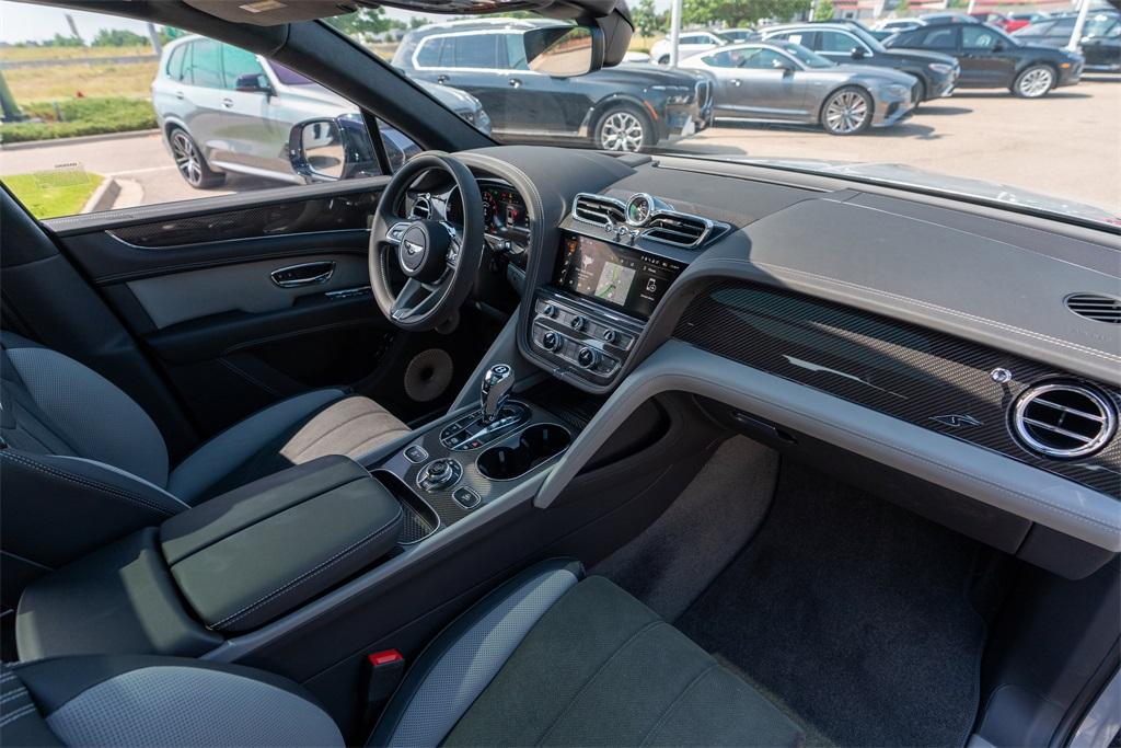 2025 Bentley Bentayga