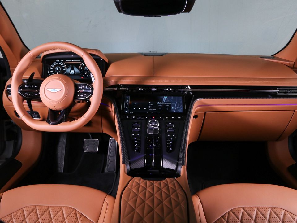 2025 Aston Martin DB12