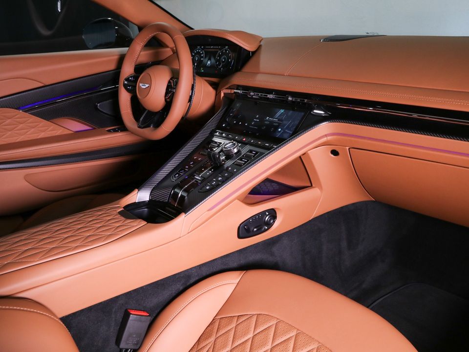 2025 Aston Martin DB12