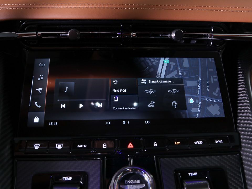 2025 Aston Martin DB12