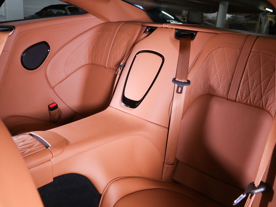 2025 Aston Martin DB12