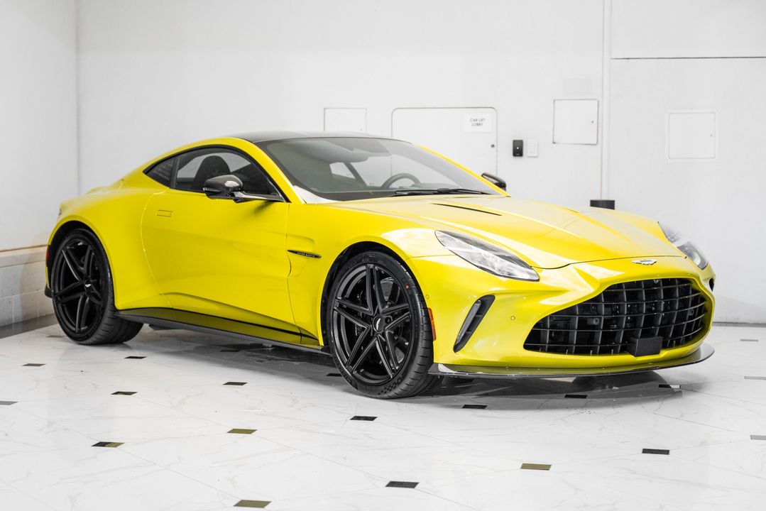 2025 Aston Martin Vantage