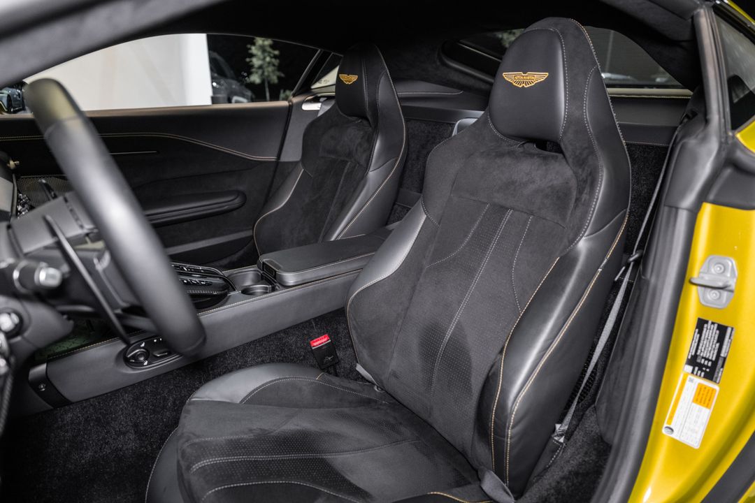 2025 Aston Martin Vantage