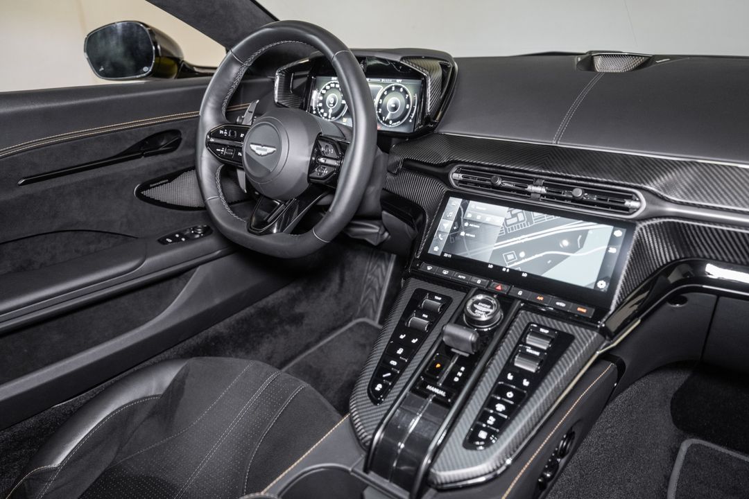 2025 Aston Martin Vantage