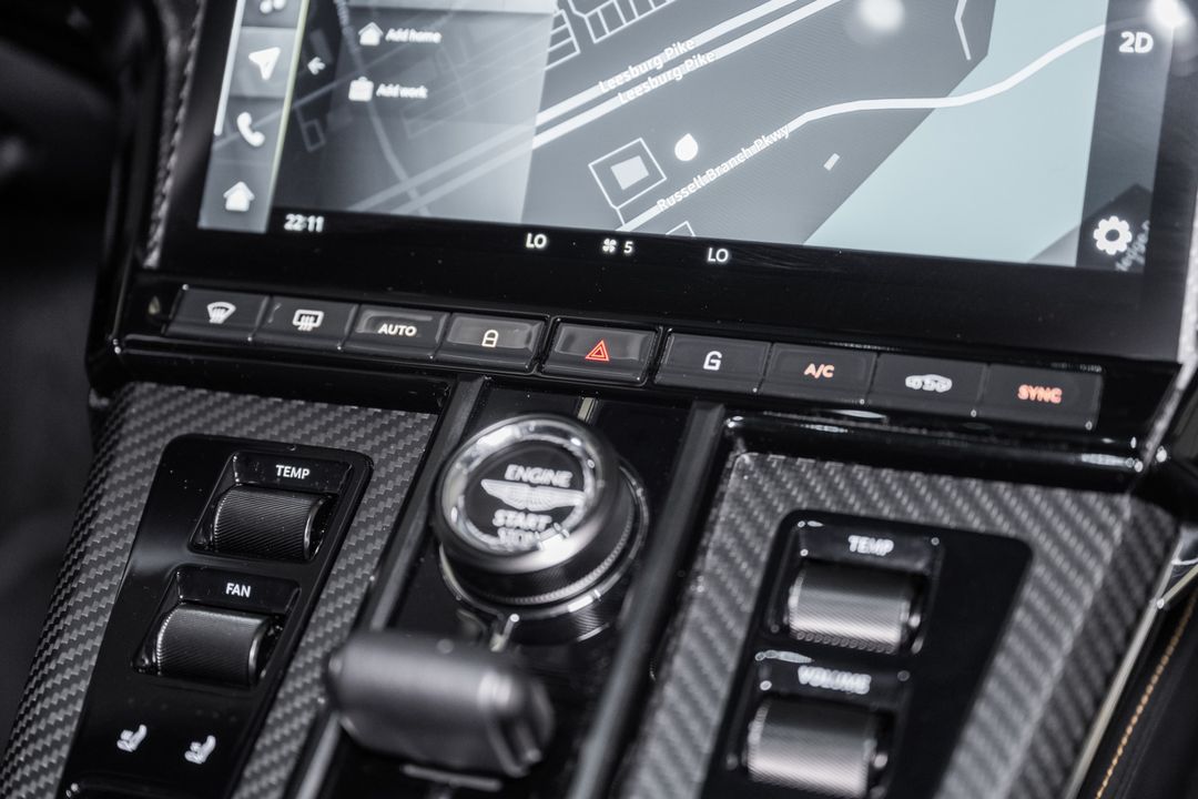 2025 Aston Martin Vantage