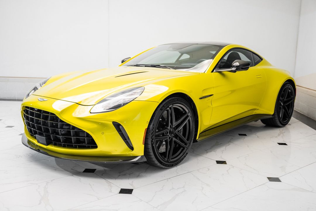 2025 Aston Martin Vantage