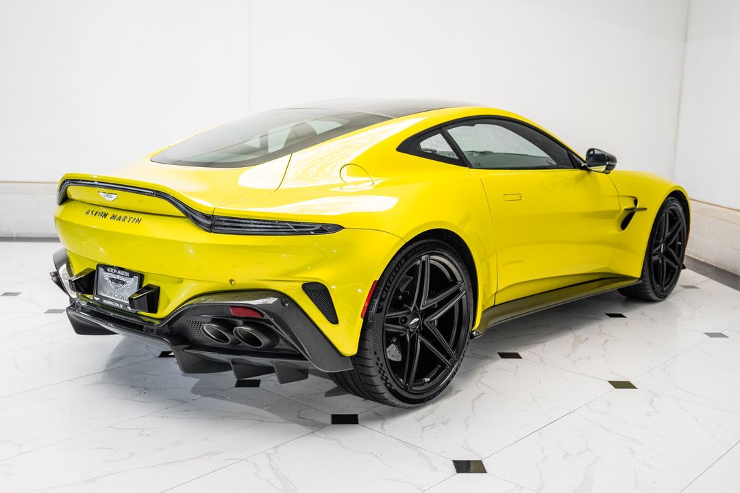 2025 Aston Martin Vantage