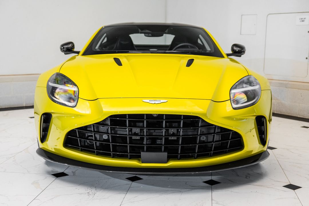 2025 Aston Martin Vantage