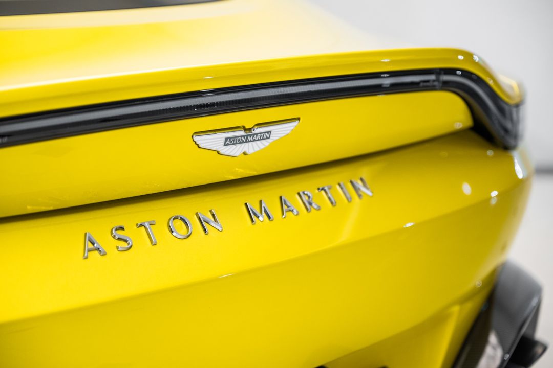2025 Aston Martin Vantage