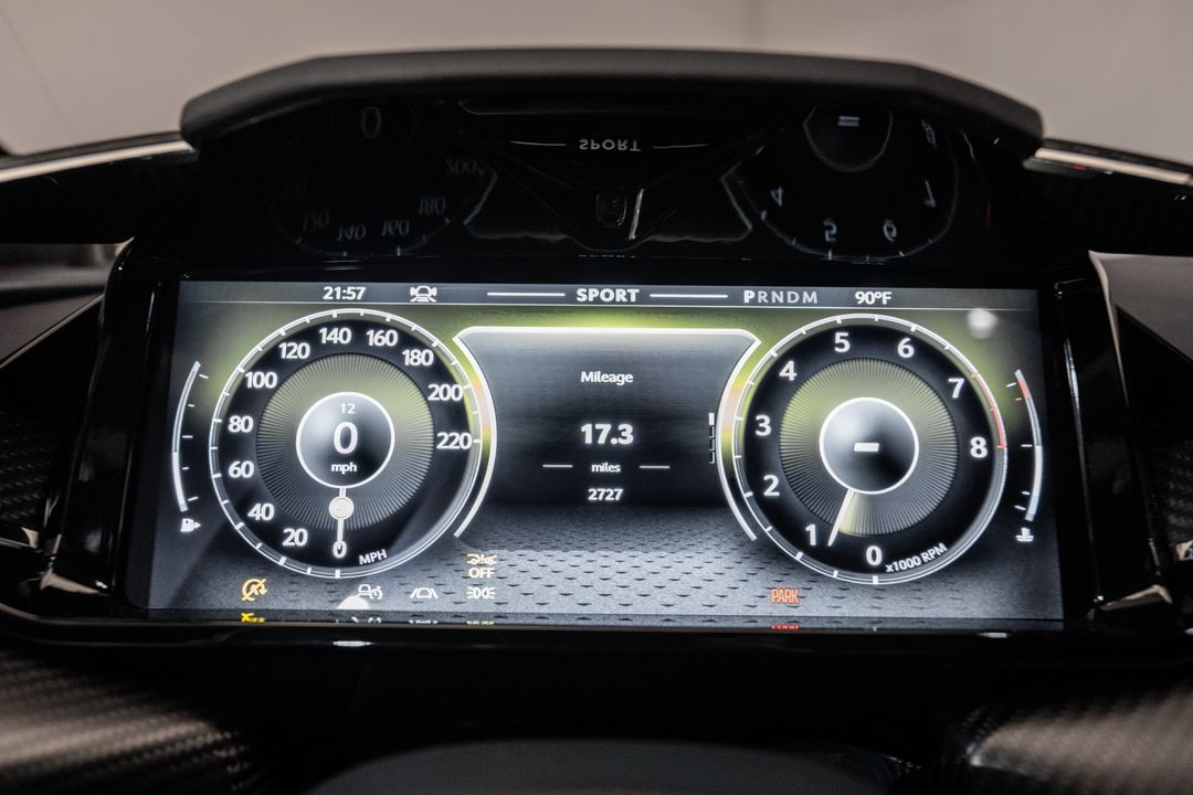 2025 Aston Martin Vantage