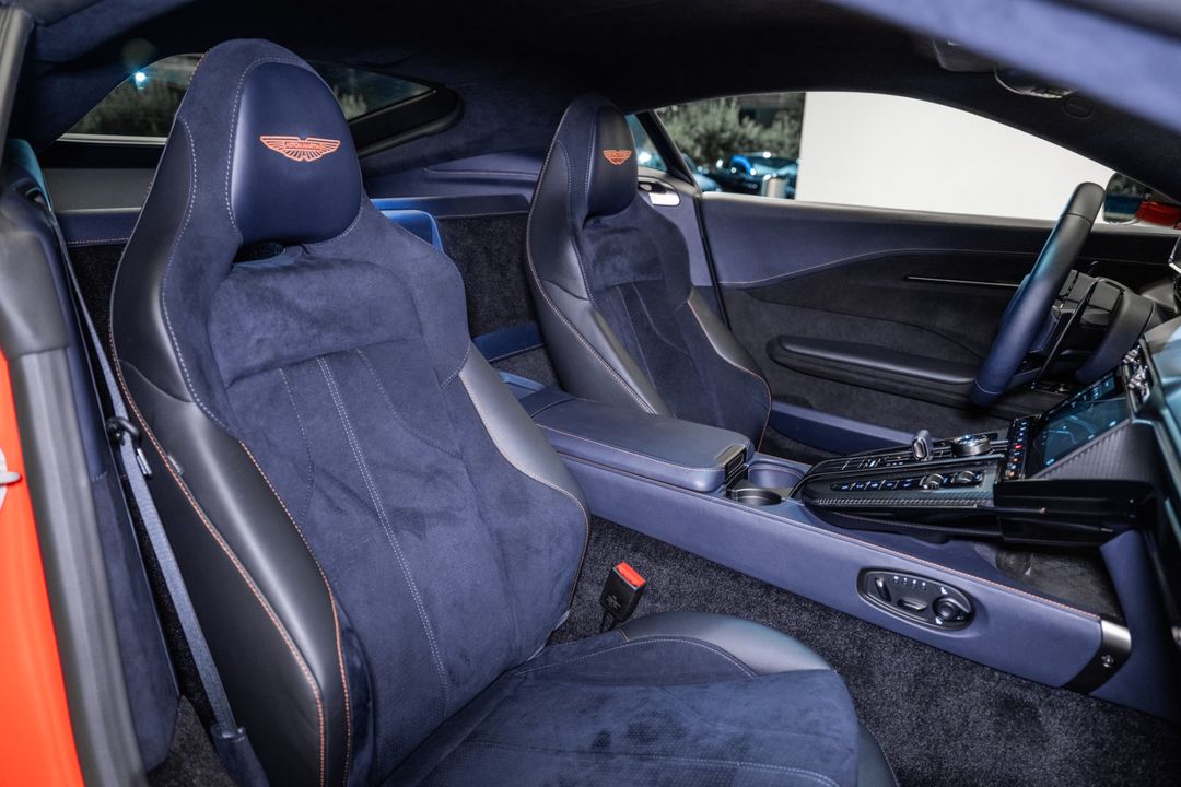 2025 Aston Martin Vantage
