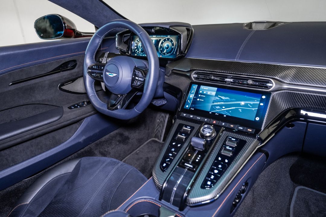 2025 Aston Martin Vantage