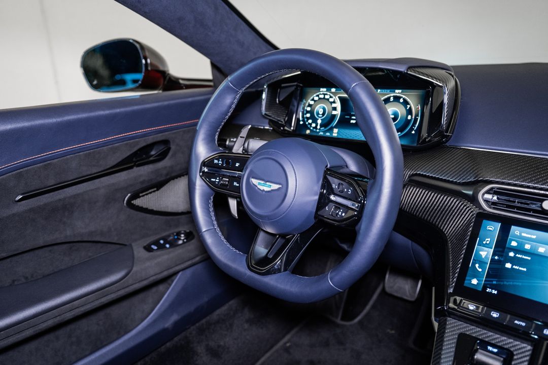 2025 Aston Martin Vantage