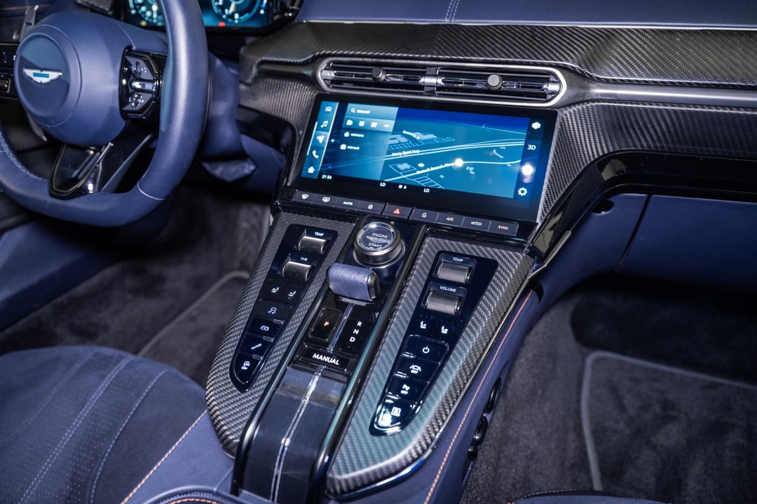 2025 Aston Martin Vantage